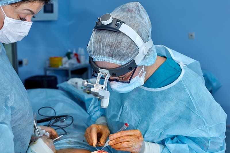 Cirugía para hiperplasia prostática: Mejora tu calidad de vida con el Dr. Adrián Alejandro González Maldonado
